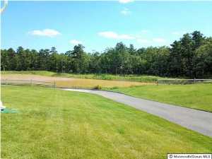 9 Holgate Ct, Waretown, NJ 08758 photo 2