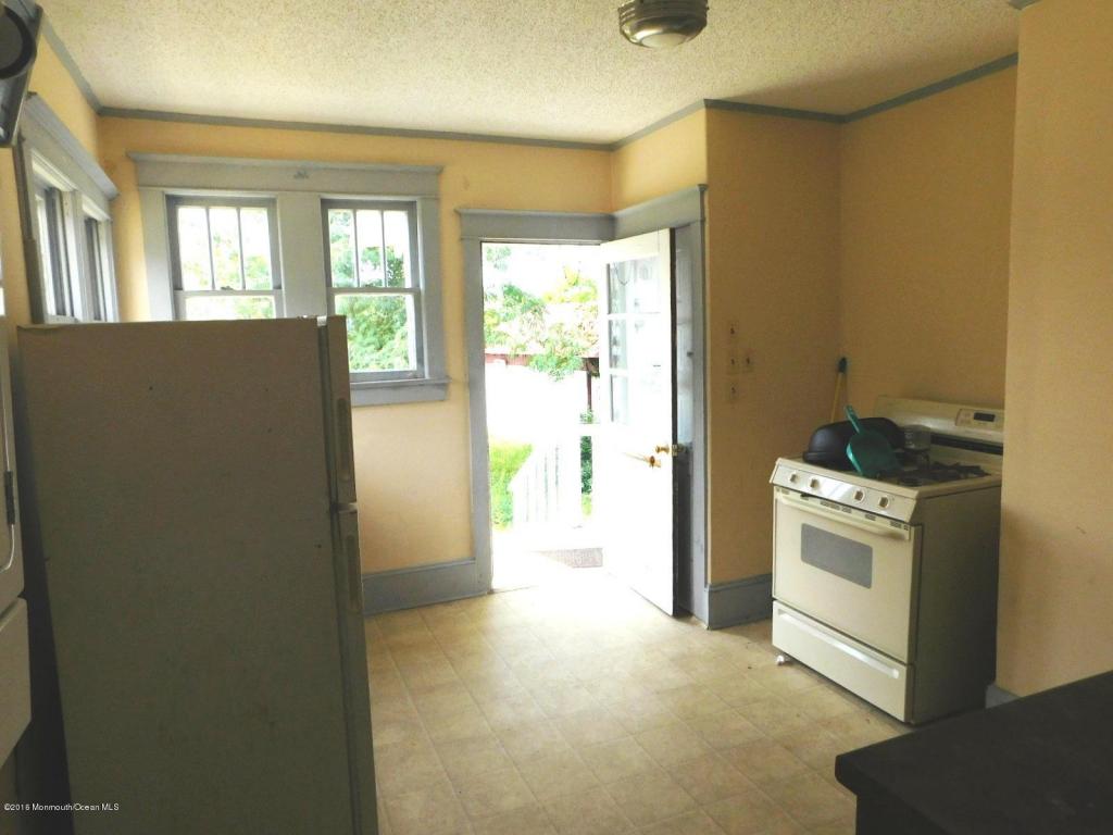 18 Chapel St, Waretown, NJ 08758 photo 9
