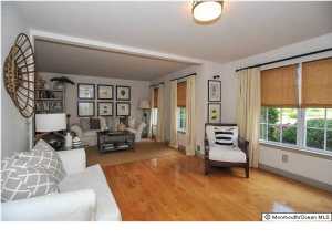 2 Nancy St, Howell, NJ 07731 photo 3