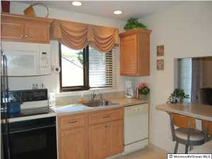 19 Maple Ln #D, Brielle, NJ 08730 photo 2