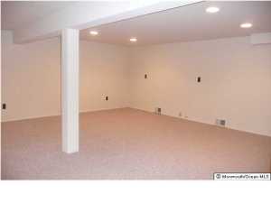 19 Maple Ln #D, Brielle, NJ 08730 photo 9