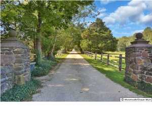 420 Locust Point Rd, Rumson, NJ 07760 photo 2