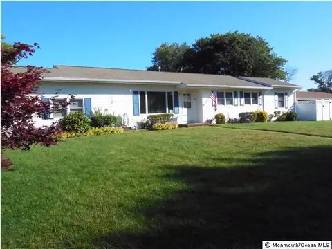 586 Charles Dr, Brick, NJ 08723 photo 3