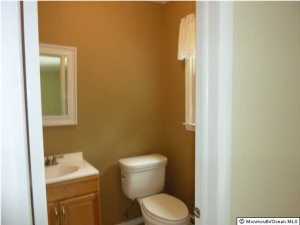 8 Jay Dr, Middletown, NJ 07748 photo 12
