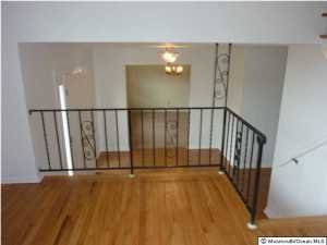 8 Jay Dr, Middletown, NJ 07748 photo 5