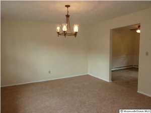 8 Jay Dr, Middletown, NJ 07748 photo 4