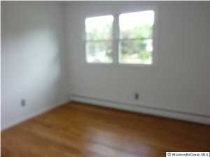 8 Jay Dr, Middletown, NJ 07748 photo 10