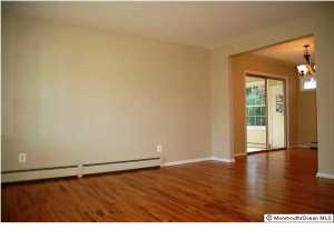 8 Cambridge Ct, Toms River, NJ 08757 photo 6