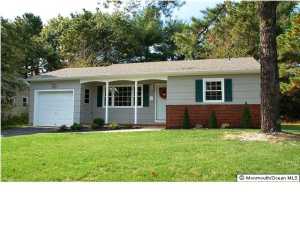 8 Cambridge Ct, Toms River, NJ 08757 photo 3
