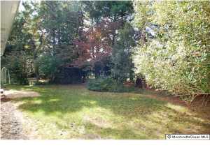8 Cambridge Ct, Toms River, NJ 08757 photo 16
