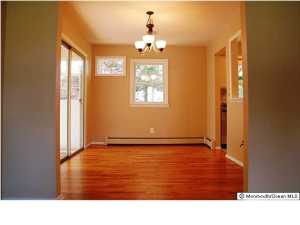 8 Cambridge Ct, Toms River, NJ 08757 photo 4