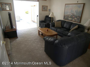 2 Claridge Dr, Middletown, NJ 07748 photo 9