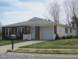 7 Thames Pl, Brick, NJ 08723 photo 1
