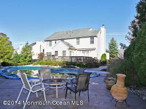 13 Hampton Ct, Old Bridge, NJ 08857 photo 16