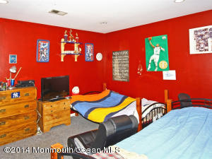 13 Hampton Ct, Old Bridge, NJ 08857 photo 12