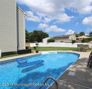 77 Mayfair Ct, Brick, NJ 08723 photo 9