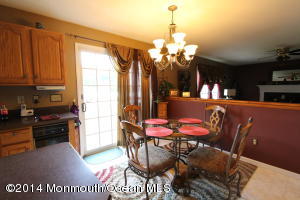 77 Mayfair Ct, Brick, NJ 08723 photo 5