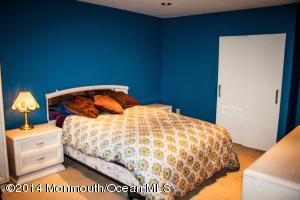 5 Mendon Dr, Howell, NJ 07731 photo 3