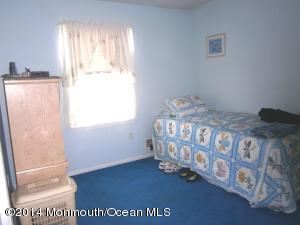 5 Tom Gray Ct, Forked River, NJ 08731 photo 10