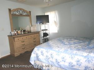 5 Tom Gray Ct, Forked River, NJ 08731 photo 9