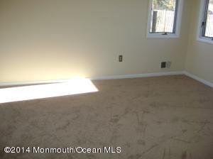 1 Hedden Pl, Middletown, NJ 07748 photo 4
