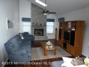 11 Saddlebrook Rd, Millstone, NJ 08510 photo 5