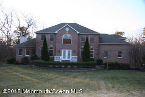 8 Blacksmith Ln, Millstone, NJ 08510 photo 1