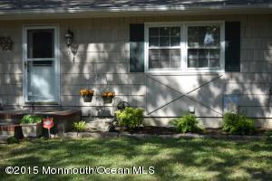 524 Windsor St, Forked River, NJ 08731 photo 4