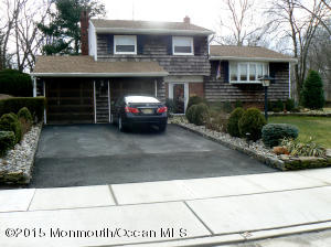 23 Daniel Dr, Matawan, NJ 07747 photo 2