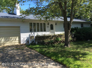 656 Drum Point Rd, Brick, NJ 08723 photo 1