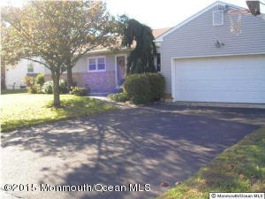 476 Lafayette Dr, Brick, NJ 08723 photo 1