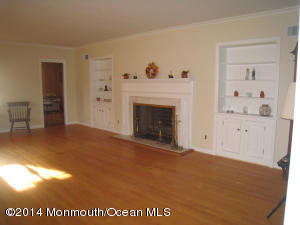 20 Sunset Ave, Matawan, NJ 07747 photo 2