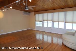 12 Hampton Ct, Matawan, NJ 07747 photo 10