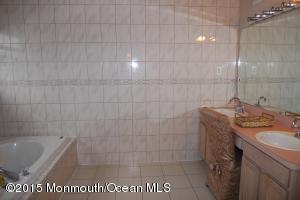 12 Hampton Ct, Matawan, NJ 07747 photo 12