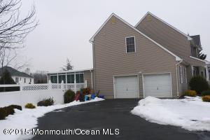 12 Hampton Ct, Matawan, NJ 07747 photo 16
