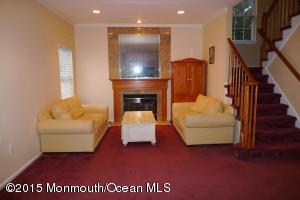 12 Hampton Ct, Matawan, NJ 07747 photo 5