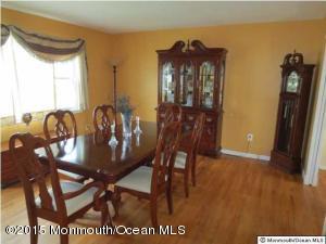 2 Chestnut Dr, Matawan, NJ 07747 photo 7
