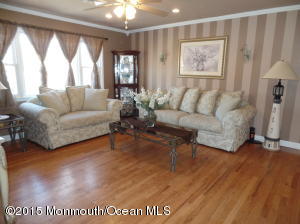 6 Kimberly St, Jackson, NJ 08527 photo 2