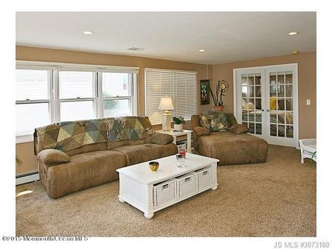917 Capstan Dr, Forked River, NJ 08731 photo 4