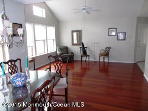 4 S Baker Dr, Jackson, NJ 08527 photo 4