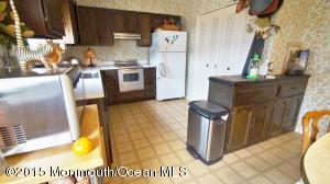 406 6th St, Waretown, NJ 08758 photo 4