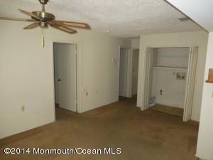 9 Norwick Ct, Forked River, NJ 08731 photo 3
