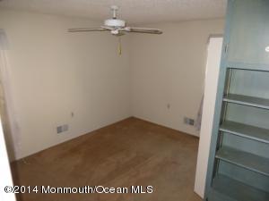 9 Norwick Ct, Forked River, NJ 08731 photo 2
