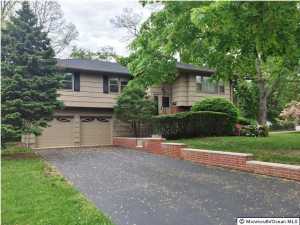 9 Schelly Dr, Middletown, NJ 07748 photo 2