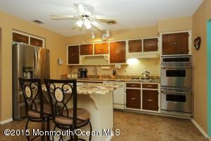 72 Sunset Pl, Middletown, NJ 07748 photo 6