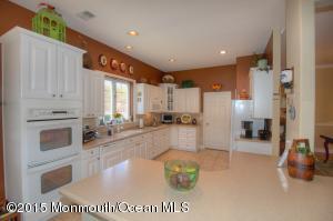 29 Rumson Ct, Waretown, NJ 08758 photo 6