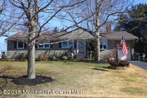 135 Irwin Pl, Middletown, NJ 07748 photo 1