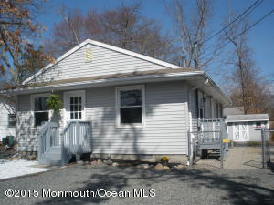 35 Southwind Dr, Waretown, NJ 08758 photo 3