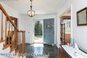 9 Woods End Rd, Rumson, NJ 07760 photo 2