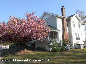 74 E River Rd, Rumson, NJ 07760 photo 1
